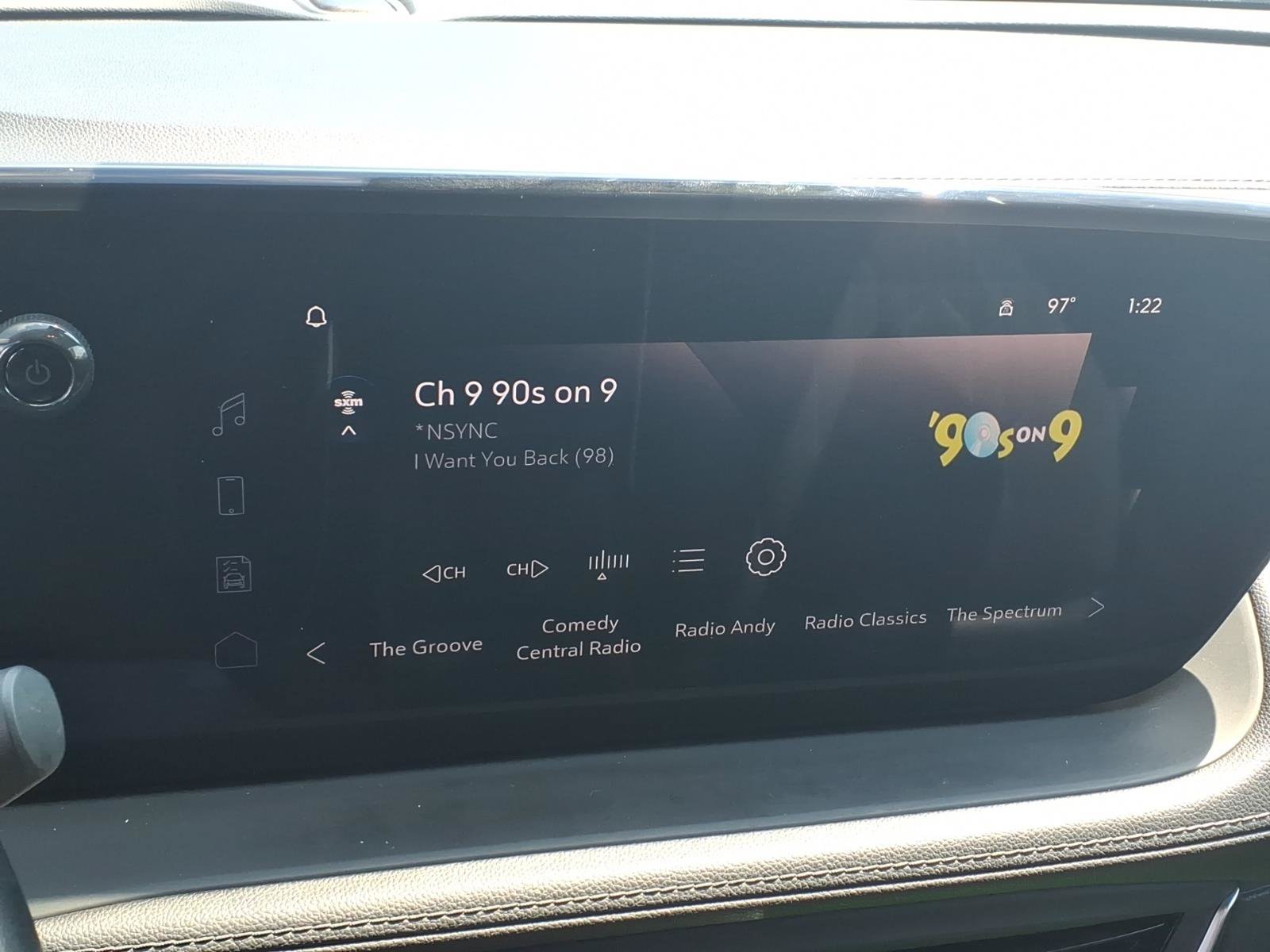 Used 2024 Buick Encore GX Avenir w/ Avenir Technology Package AWD/4WD image 6
