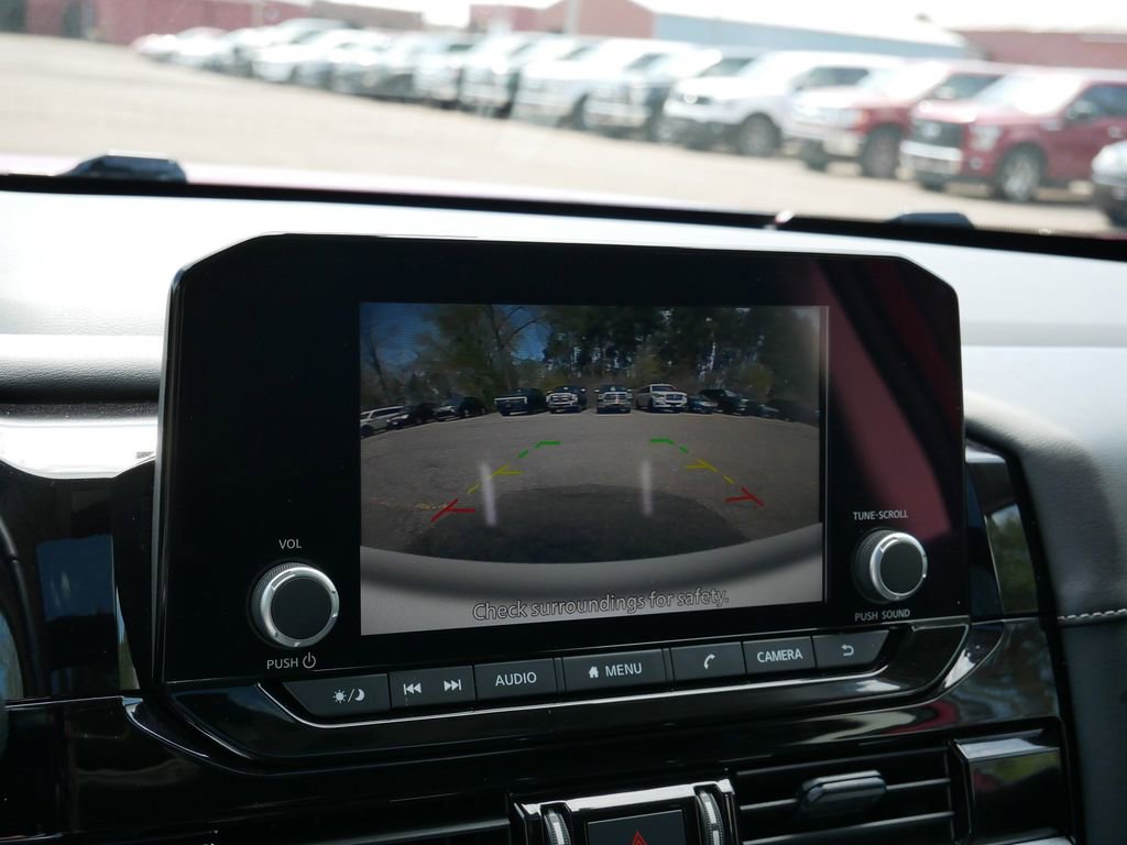 Used 2024 Nissan Pathfinder SV w/ SV Premium Package image 27