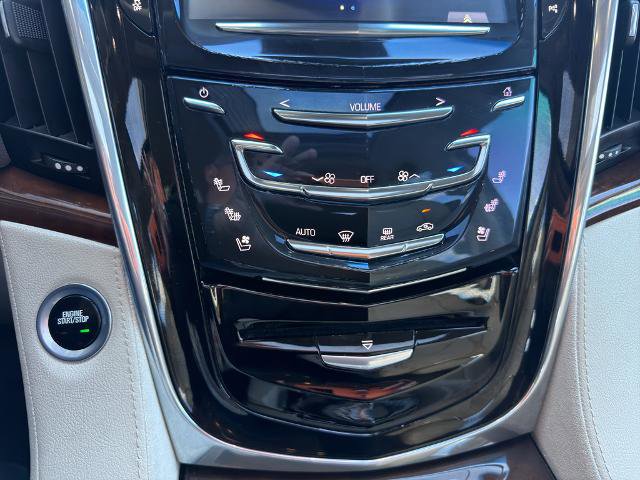 Used 2017 Cadillac Escalade Luxury image 27