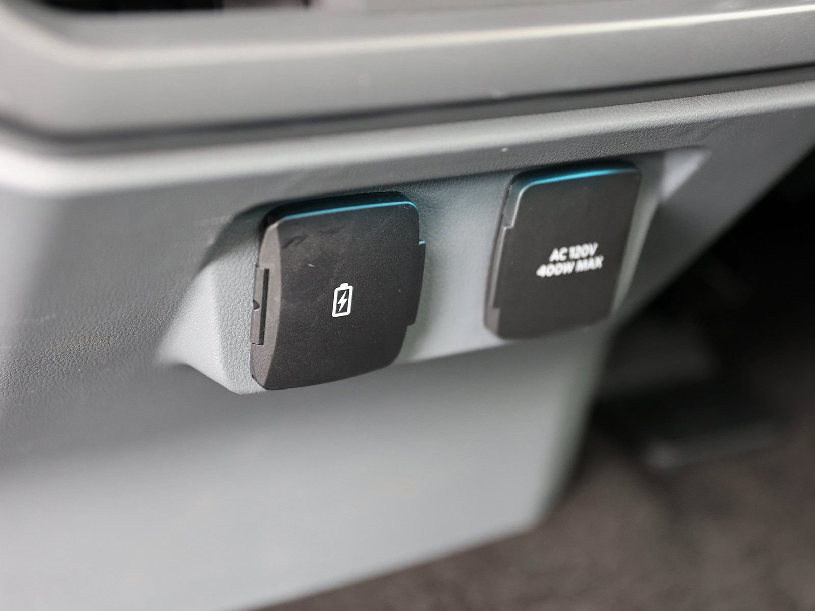 Certified 2022 Ford F150 XLT w/ Equipment Group 302A High image 23