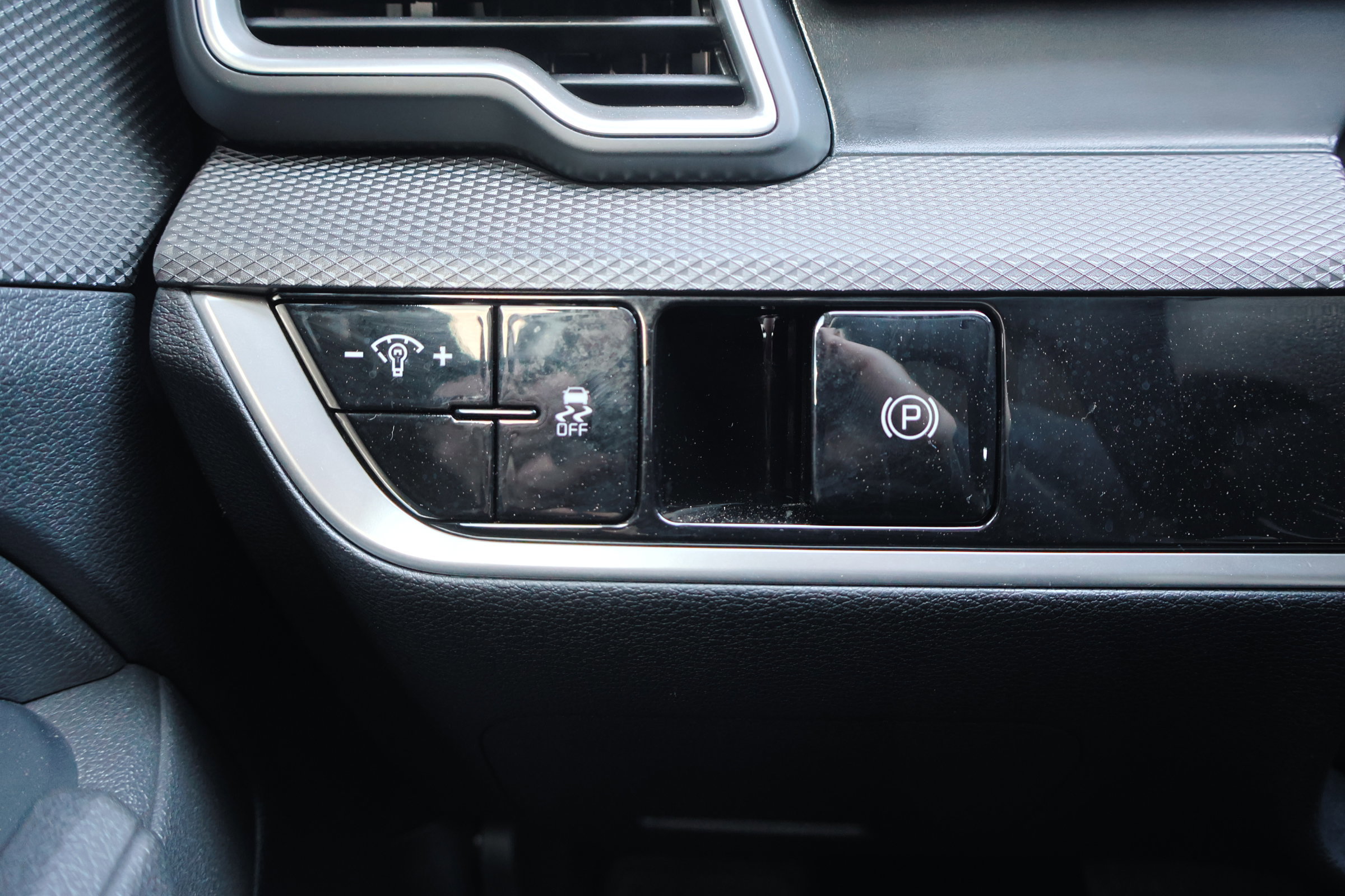 Used 2023 Kia Sportage LX image 19