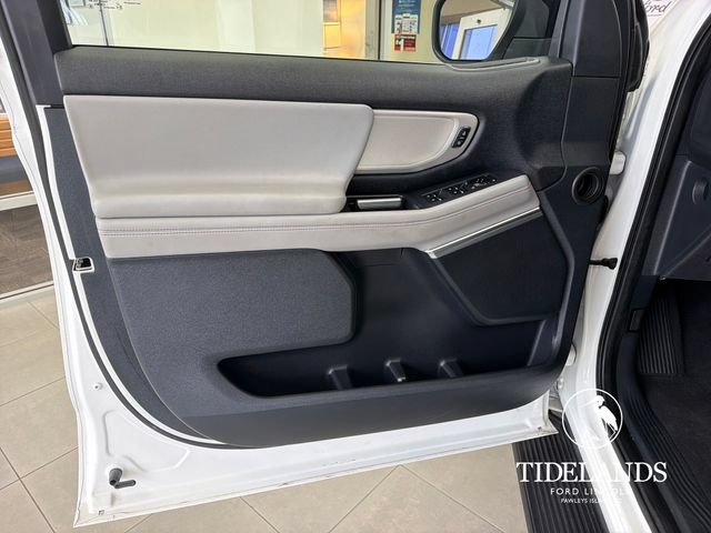 Certified 2025 Ford Expedition Active RWD image 13