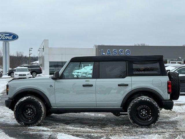 Certified 2023 Ford Bronco Black Diamond image 4