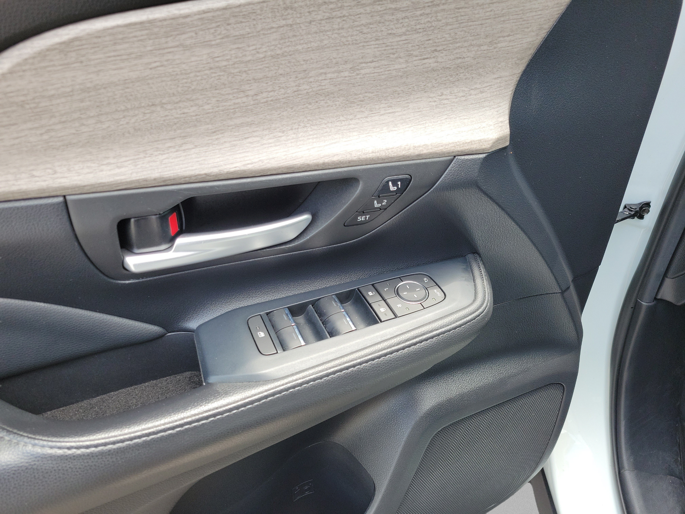 Used 2024 Toyota Grand Highlander AWD image 15
