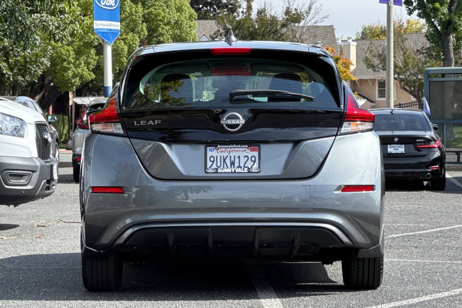 Used 2025 Nissan Leaf S FWD image 5