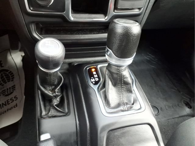 Used 2022 Jeep Wrangler Unlimited Sport AWD/4WD image 20