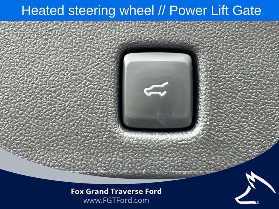 Certified 2025 Ford Escape ST-Line Select AWD/4WD image 32