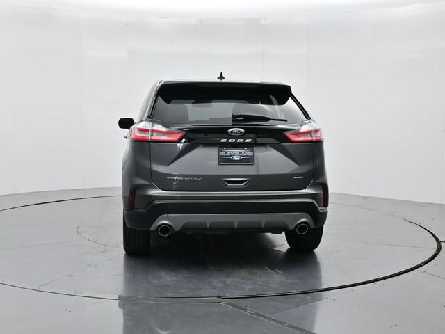Certified 2022 Ford Edge Titanium AWD/4WD image 8