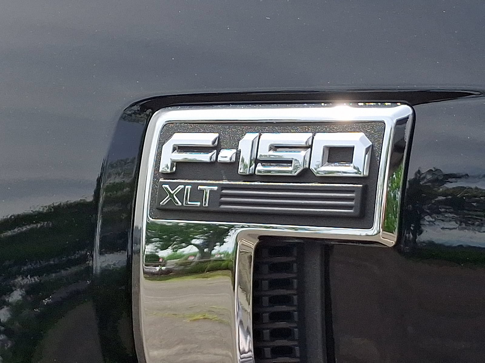 Certified 2022 Ford F150 XLT w/ Equipment Group 301A Mid AWD/4WD image 30