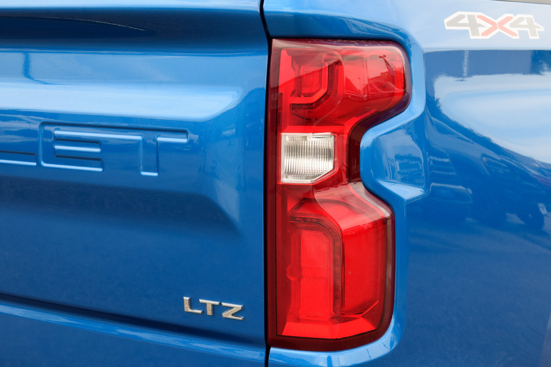 Used 2022 Chevrolet Silverado 1500 LTZ w/ LTZ Premium Package AWD/4WD image 20