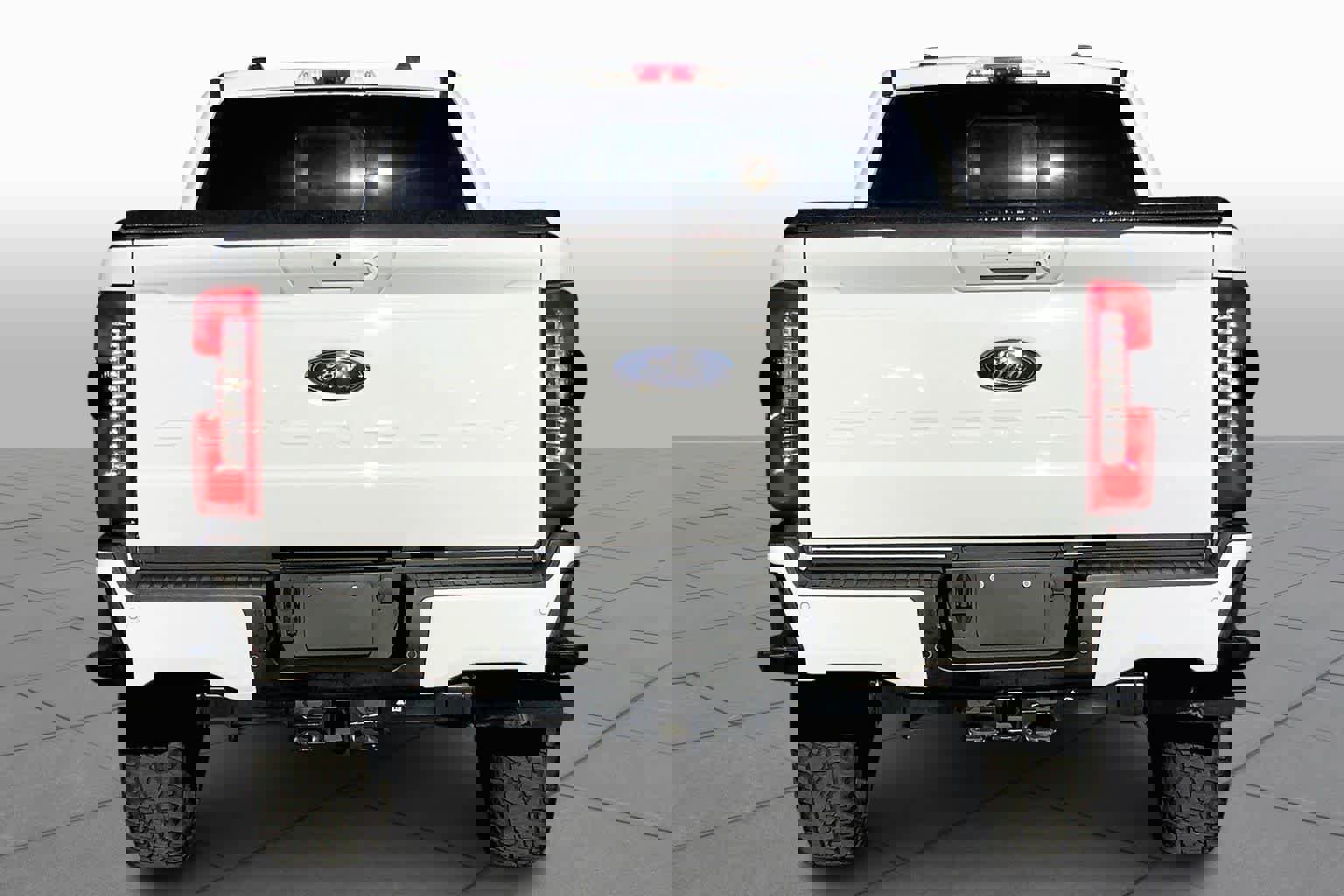 Certified 2024 Ford F250 Lariat w/ Lariat Ultimate Package image 3