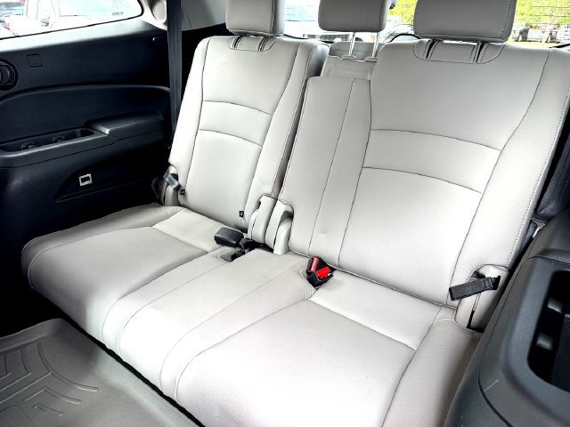 Used 2021 Honda Pilot Touring image 25