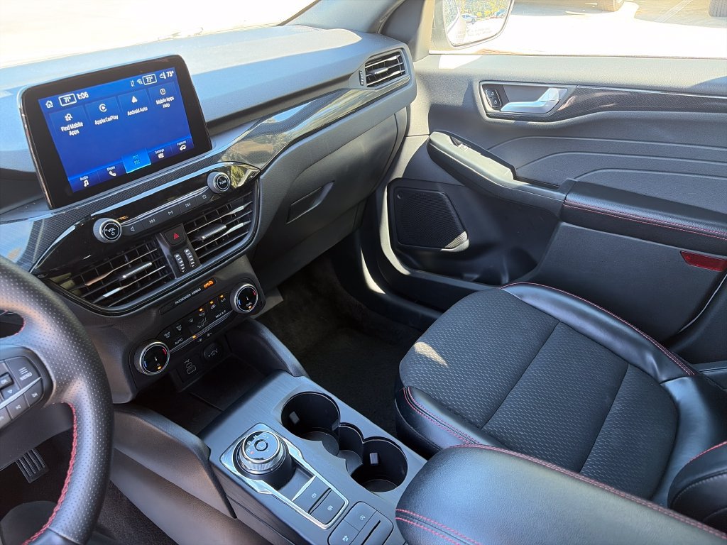Certified 2025 Ford Escape ST-Line FWD image 25