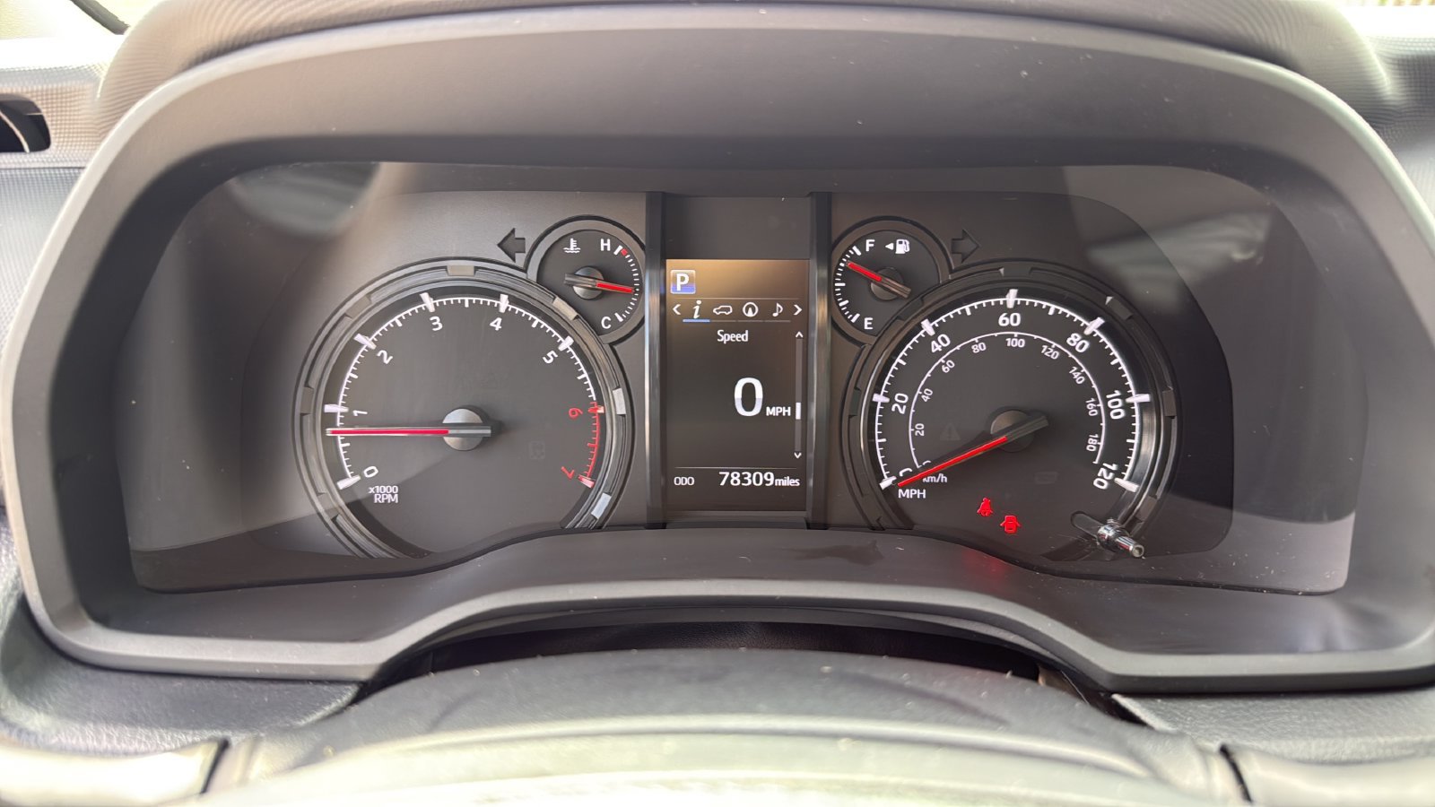 Used 2021 Toyota 4Runner SR5 Premium w/ Moonroof Package RWD image 8