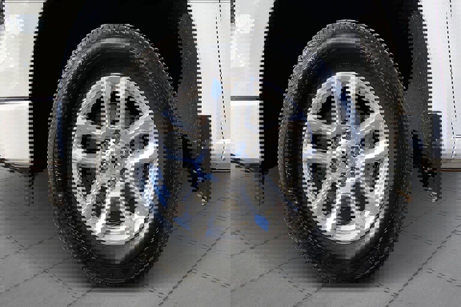 Used 2025 Chevrolet Silverado 1500 RST image 13