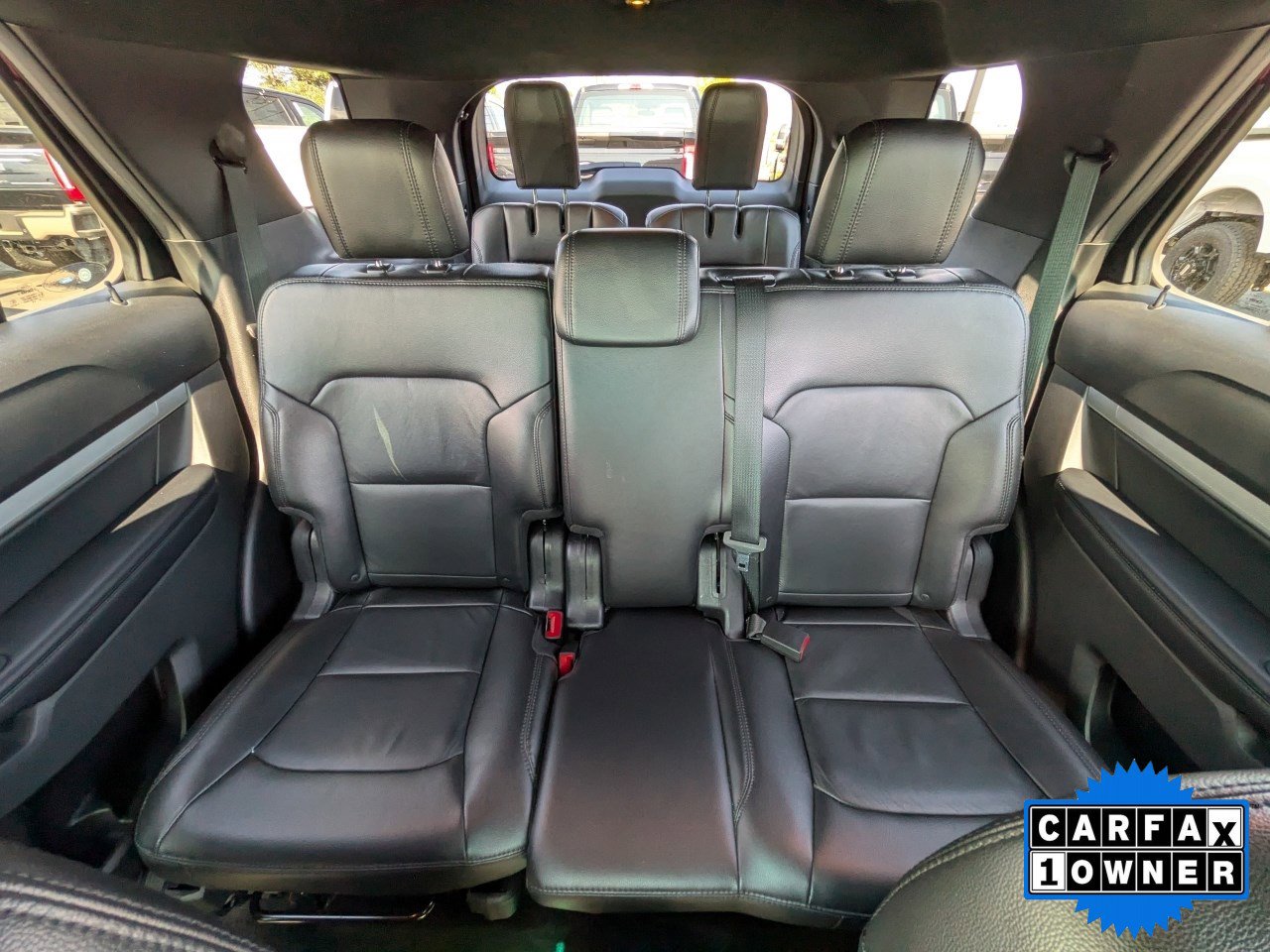 Certified 2017 Ford Explorer XLT w/ Equipment Group 202A AWD/4WD image 17