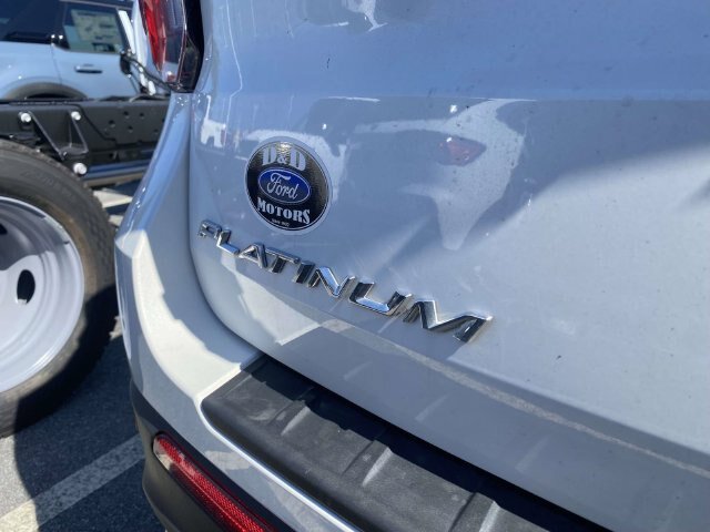 Certified 2025 Ford Explorer Platinum w/ Ultimate Package RWD image 11