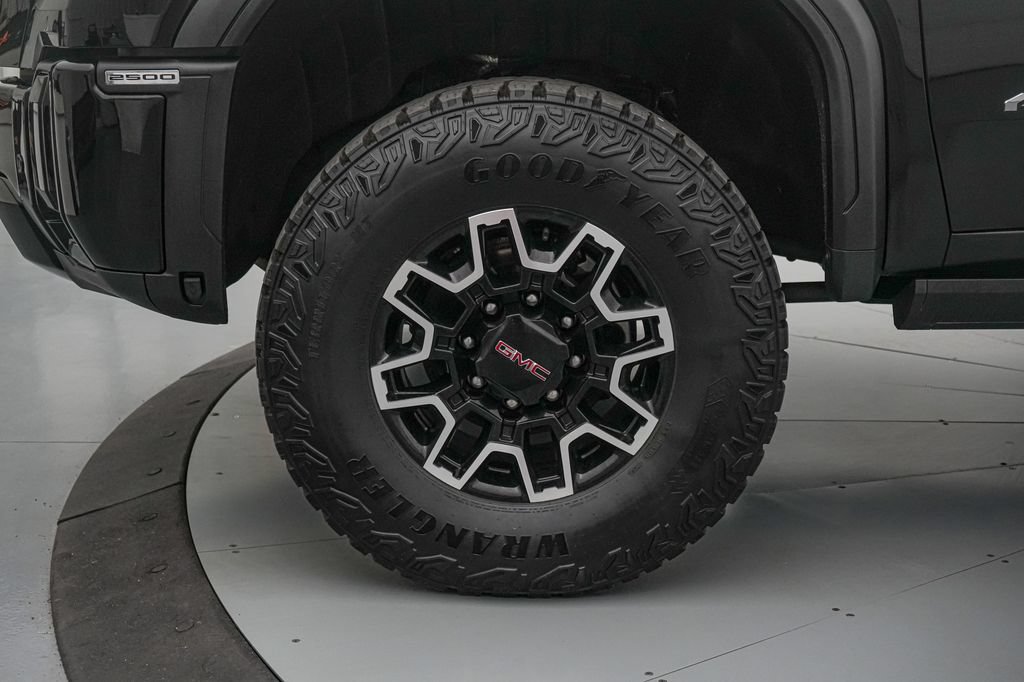 Used 2025 GMC Sierra 2500 AT4X w/ Snow Plow Prep/Camper Package AWD/4WD image 11