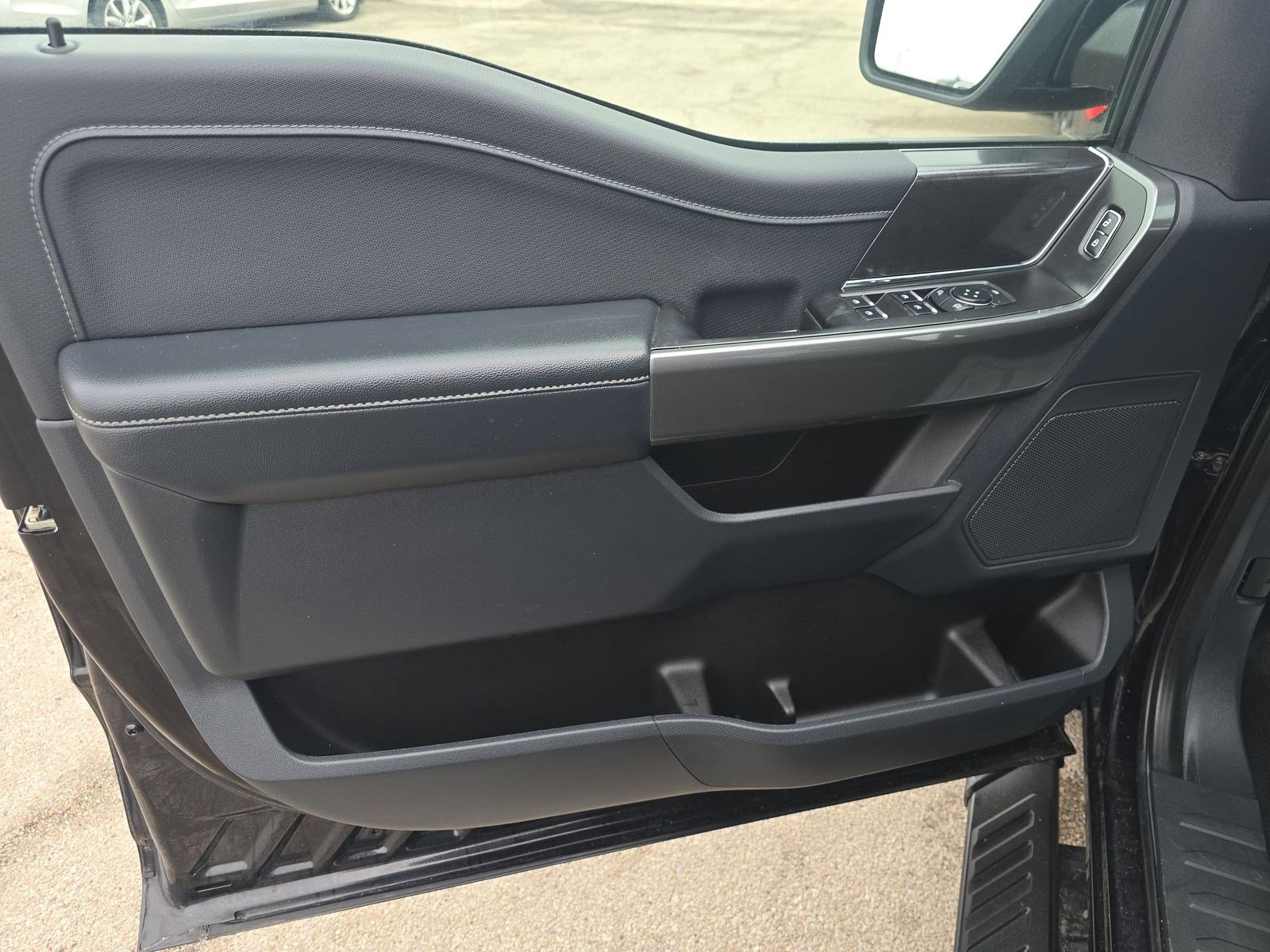 Certified 2022 Ford F150 XLT w/ Equipment Group 302A High image 14