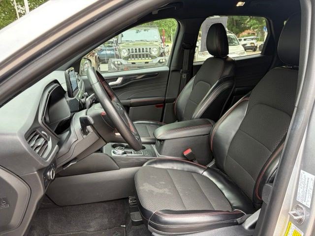Certified 2024 Ford Escape ST-Line AWD/4WD image 18