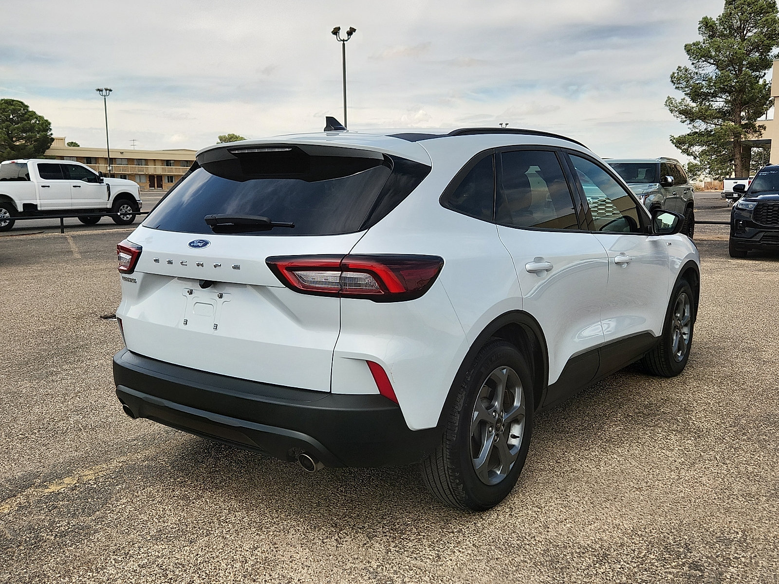 Certified 2025 Ford Escape ST-Line FWD image 7