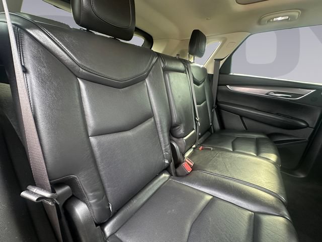 Used 2019 Cadillac XT5 Luxury w/ Advanced Security Package FWD image 18