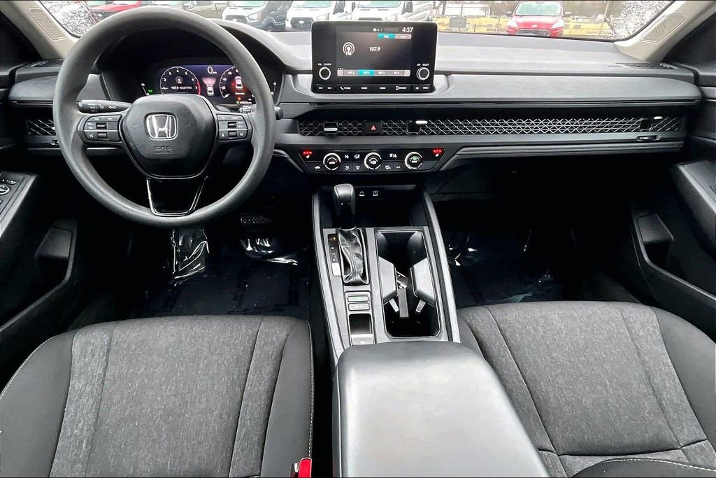 Used 2023 Honda Accord EX image 14