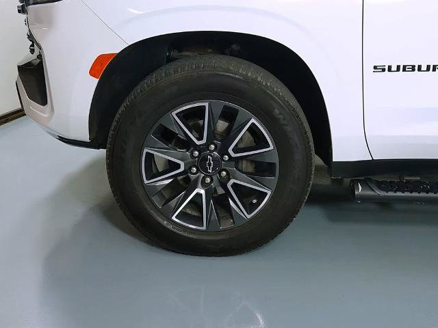 Used 2022 Chevrolet Suburban Z71 w/ Luxury Package AWD/4WD image 9