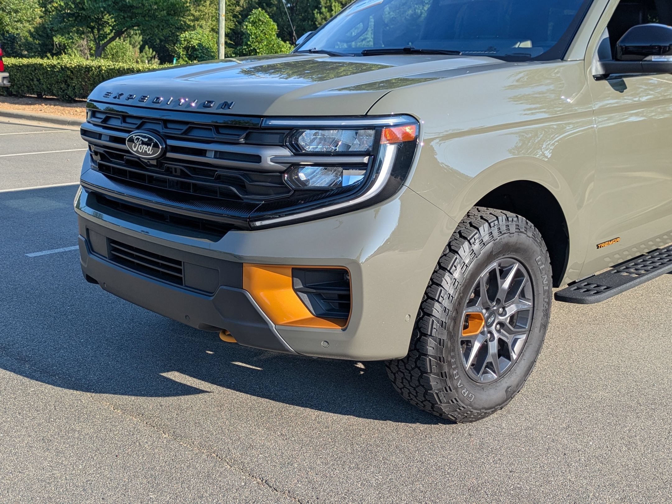 Certified 2025 Ford Expedition Tremor AWD/4WD image 10