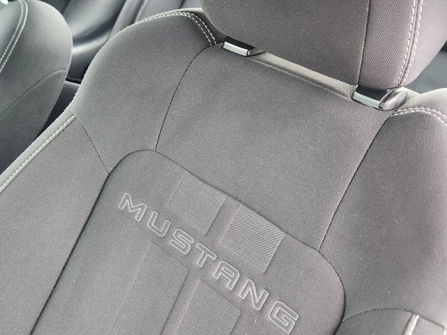Certified 2022 Ford Mustang Coupe image 23