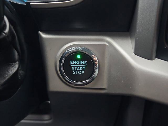 Certified 2022 Ford F150 XLT w/ Equipment Group 302A High image 15