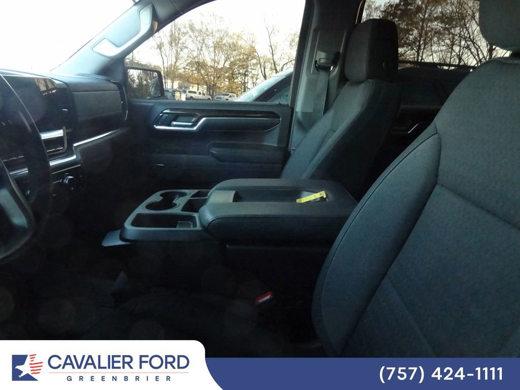 Used 2024 GMC Sierra 1500 Elevation w/ LPO, Elevation Black Package image 7