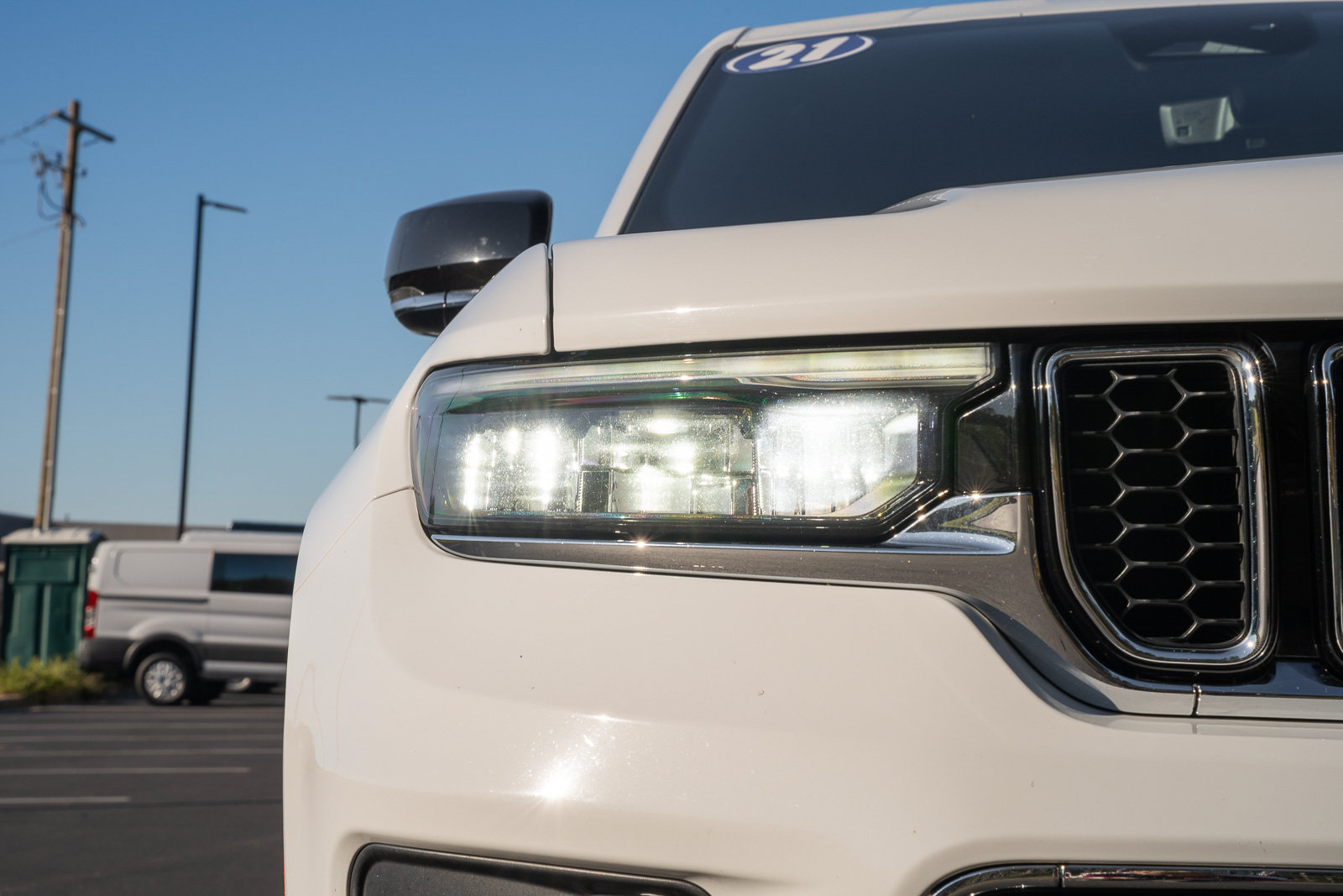 Used 2021 Jeep Grand Cherokee L Overland w/ Luxury Tech Group IV AWD/4WD image 11