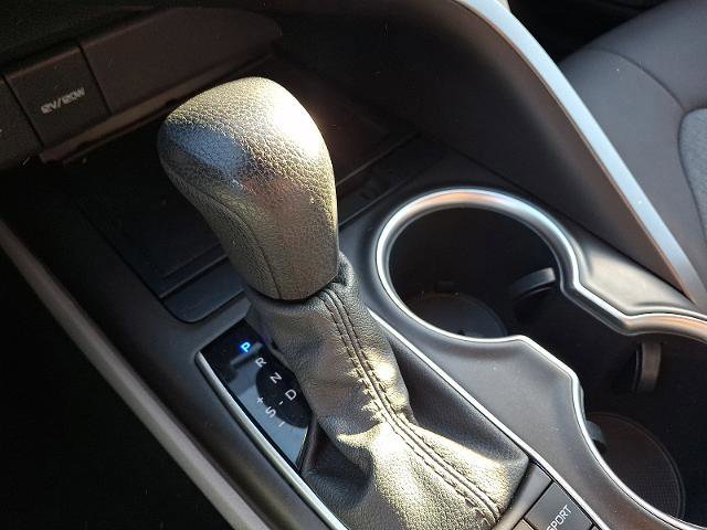 Used 2022 Toyota Camry LE image 14