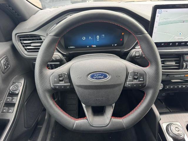 Certified 2023 Ford Escape ST-Line Elite AWD/4WD image 11