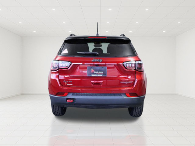 Used 2025 Jeep Compass Trailhawk AWD/4WD image 5
