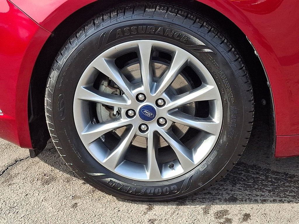 Certified 2017 Ford Fusion SE w/ Fusion SE Technology Package image 8