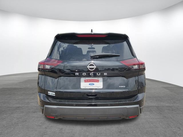 Used 2024 Nissan Rogue S image 3