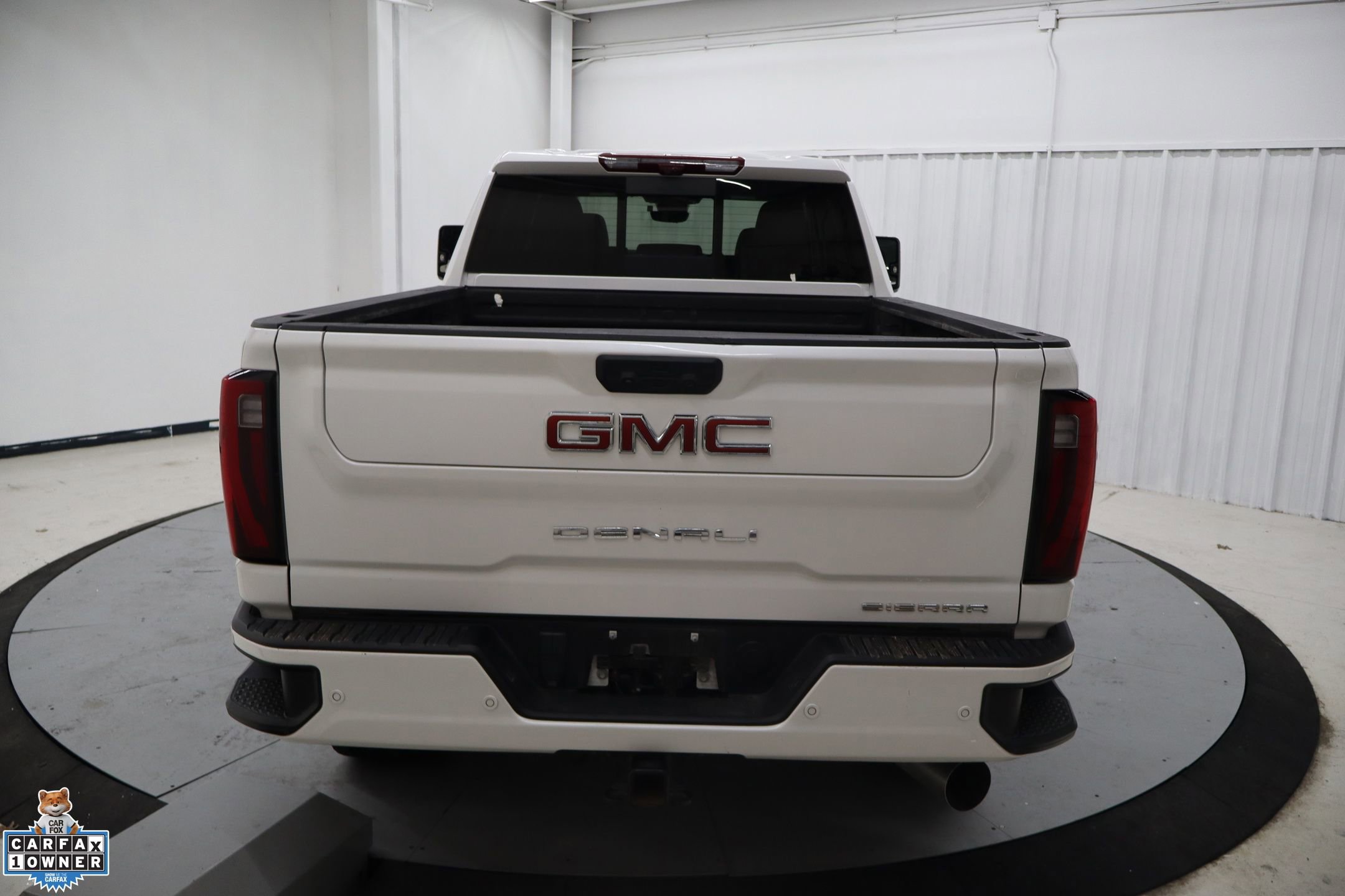 Used 2024 GMC Sierra 2500 Denali w/ Denali Reserve Package image 2