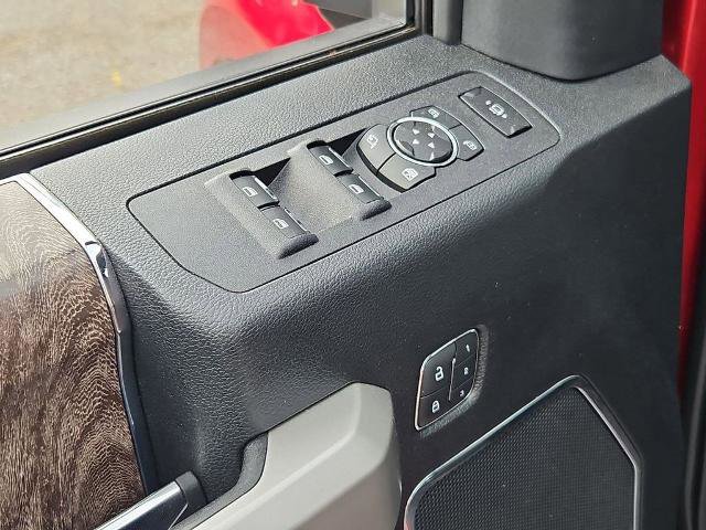 Certified 2019 Ford F350 Lariat w/ Lariat Ultimate Package AWD/4WD image 10