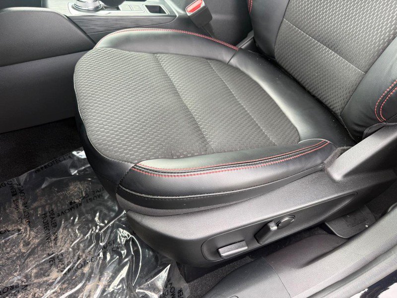Certified 2023 Ford Escape ST-Line w/ Tech Pack #1 AWD/4WD image 30