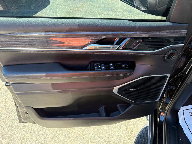 Used 2022 Jeep Wagoneer Series II AWD/4WD image 9