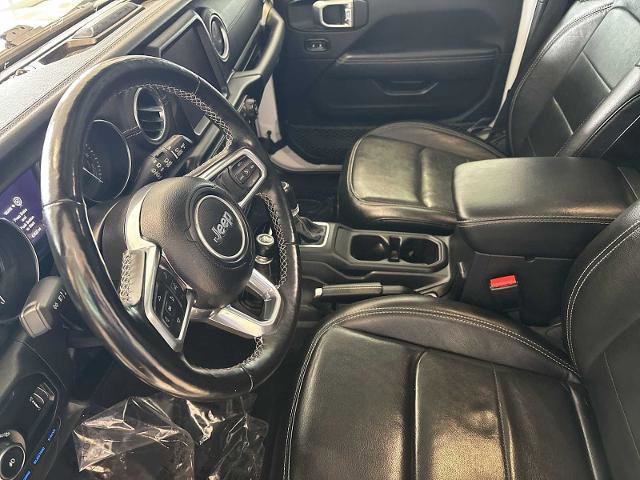 Used 2023 Jeep Wrangler Unlimited Sahara w/ Cold Weather Group image 19