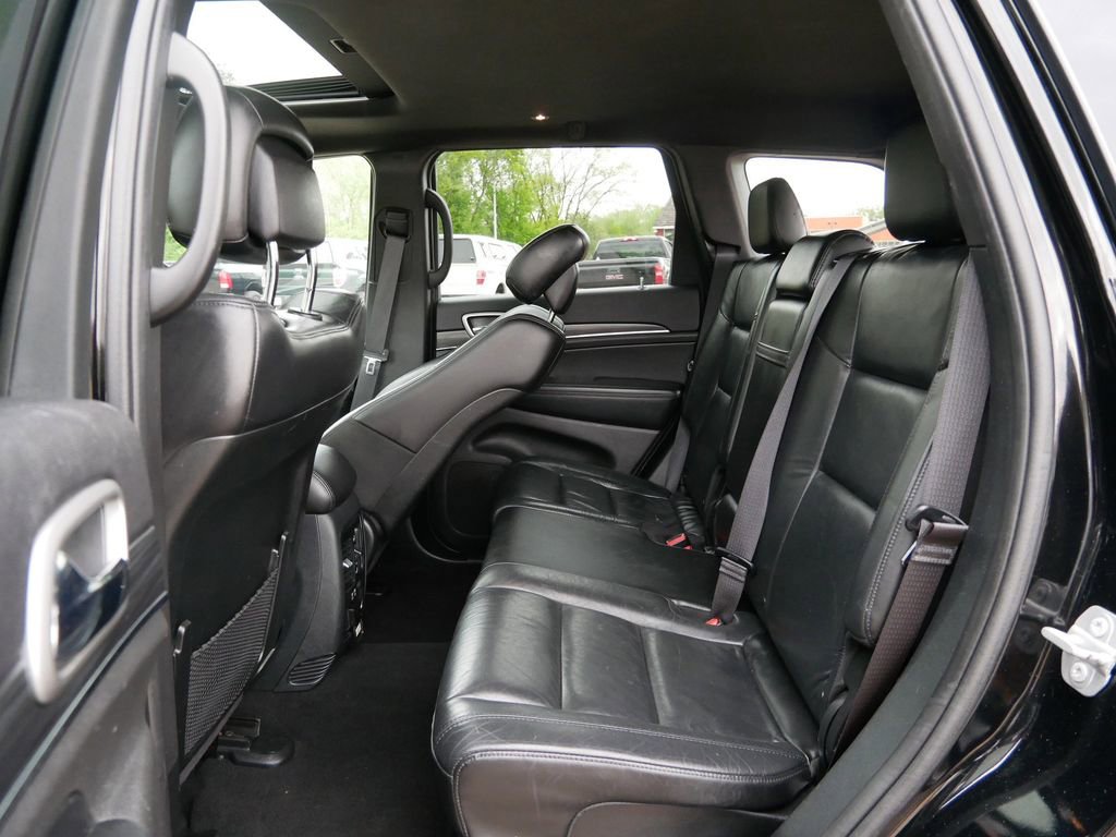 Used 2019 Jeep Grand Cherokee Limited AWD/4WD image 11