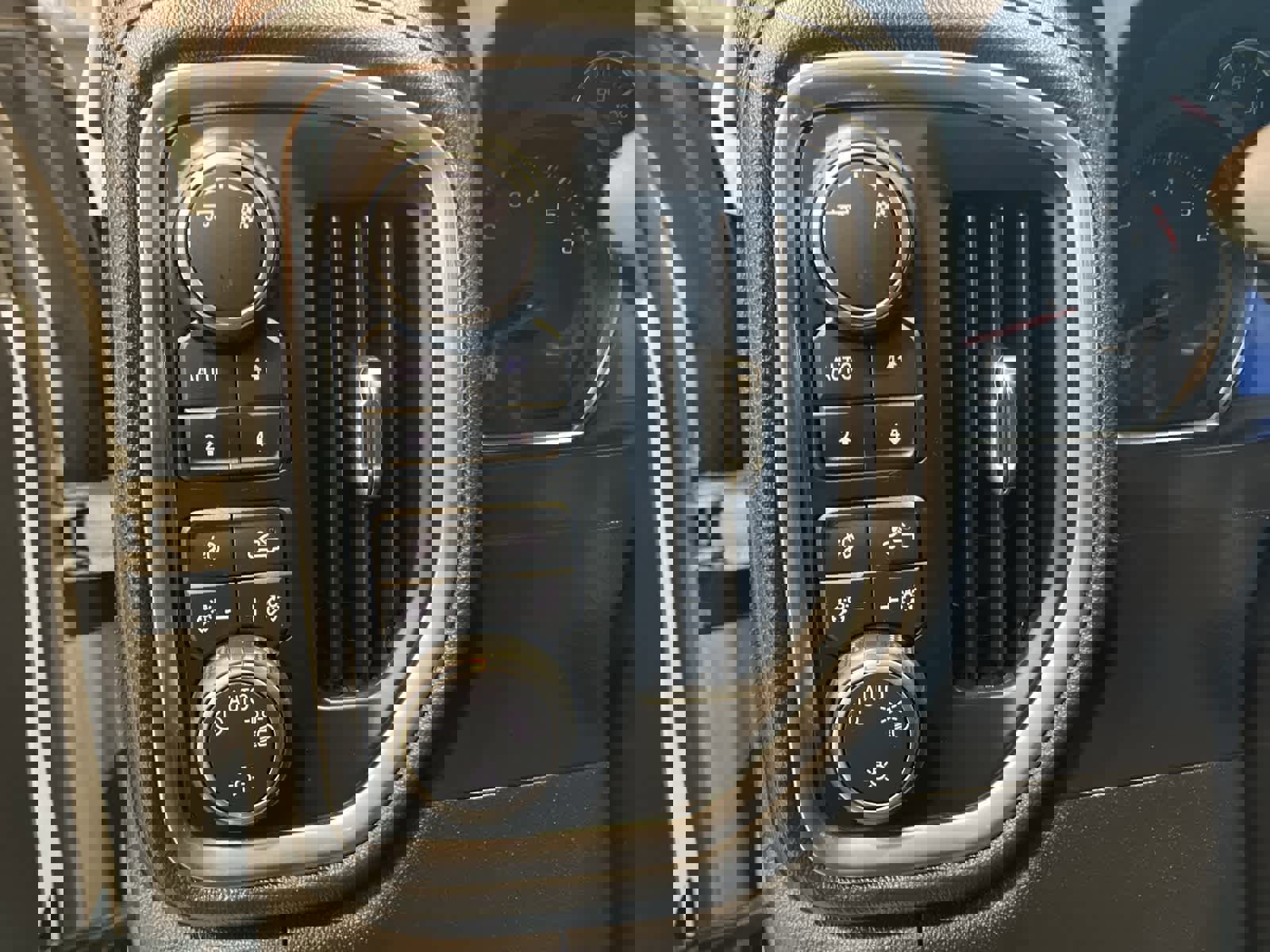 Used 2019 Chevrolet Silverado 1500 RST image 14