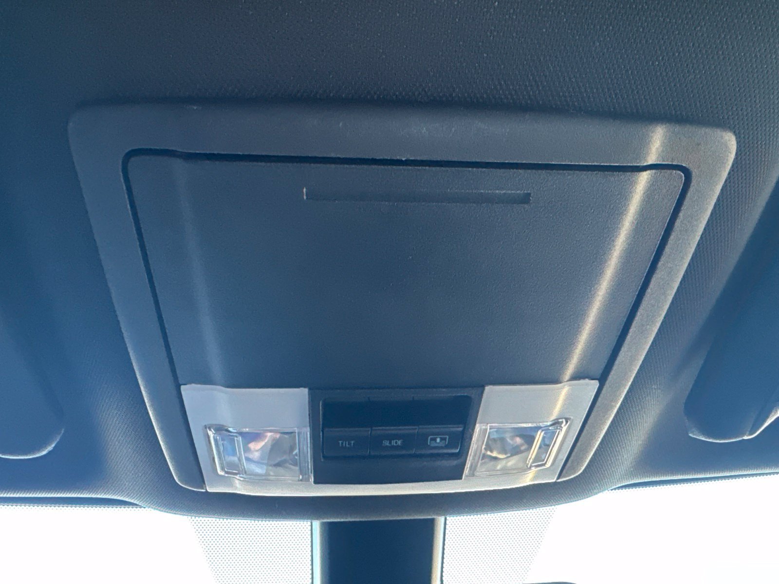 Certified 2019 Ford Explorer Limited w/ Ford Safe & Smart Package AWD/4WD image 37