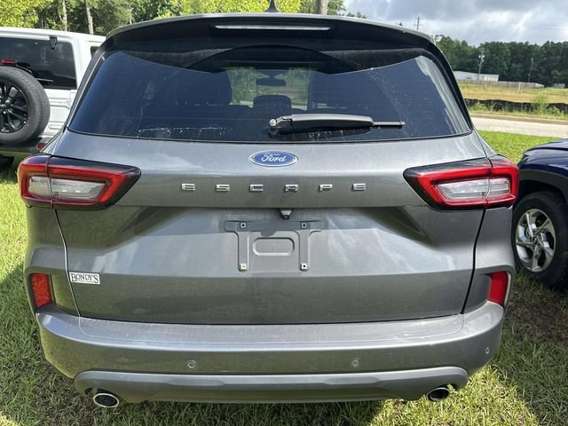Certified 2023 Ford Escape ST-Line w/ Tech Pack #1 FWD image 17