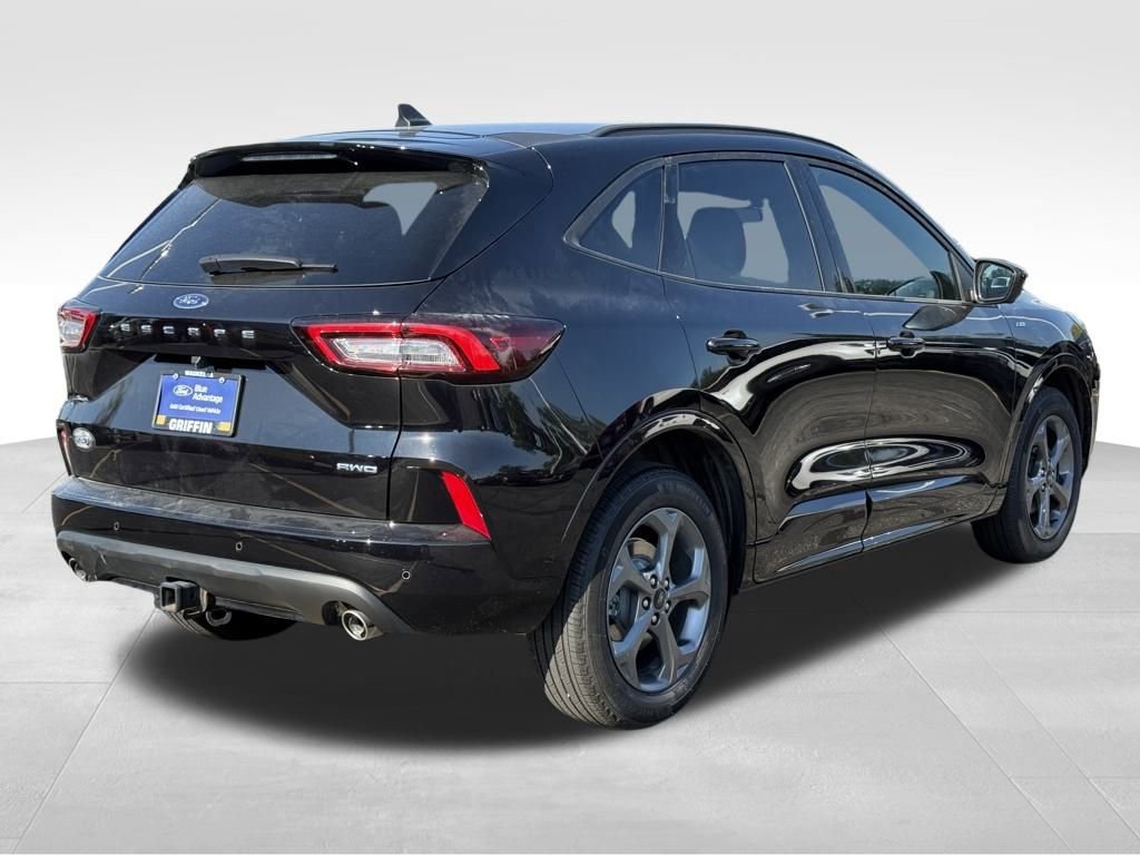 Certified 2023 Ford Escape ST-Line Select w/ Tech Pack #2 image 4