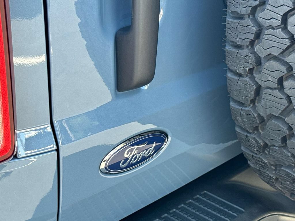 Certified 2025 Ford Bronco Heritage Edition AWD/4WD image 8