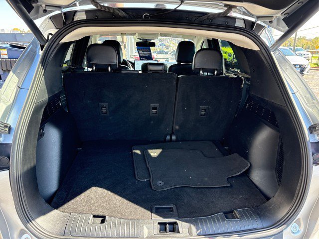 Certified 2024 Ford Escape Platinum AWD/4WD image 11